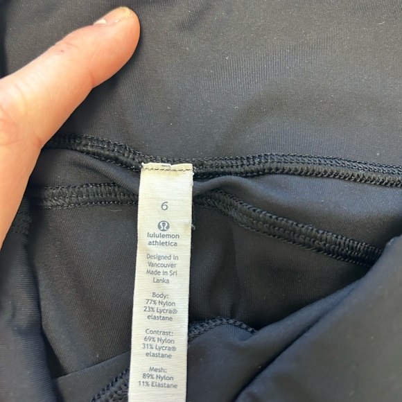 Lululemon Cropped Running Leggings - Size 6 - Picture 9 of 13
